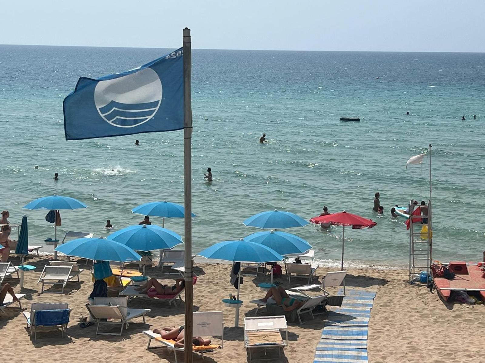 Hotel Caraibisiaco sul mare San Pietro in Bevagna Exterior foto