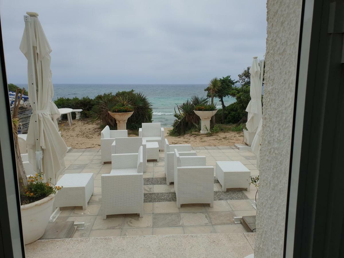 Hotel Caraibisiaco sul mare San Pietro in Bevagna Exterior foto
